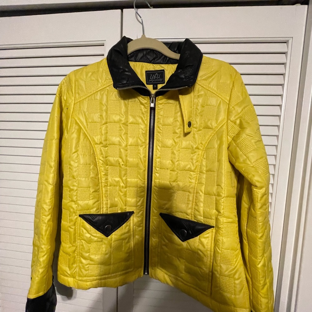 Jacket worn once for golf. Darling with black pants.